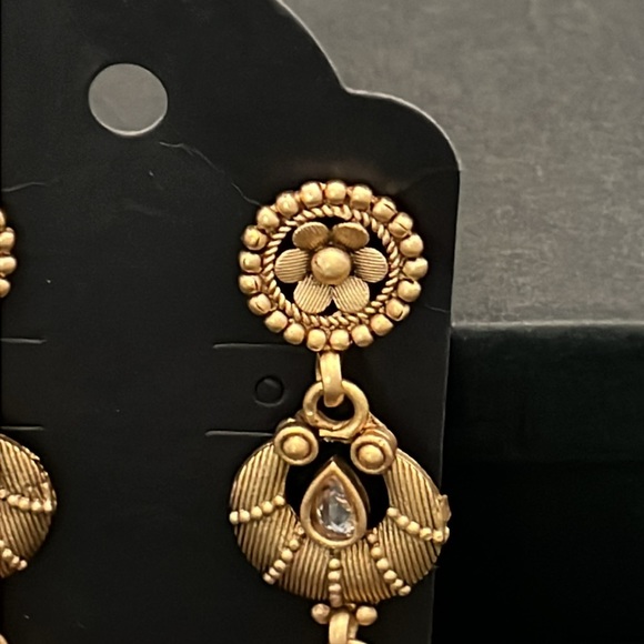 Art Deco Revival Earrings - Picture 2 of 4